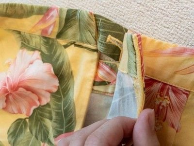 Tommy Bahama Stretch Skirt Size 10 Yellow Tropical Hibiscus Floral Palm Leaf 19" 9