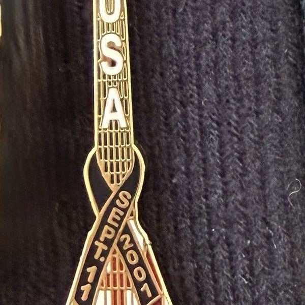 Hard Rock Cafe USA Pin September 11, 2001 Flying v Flag