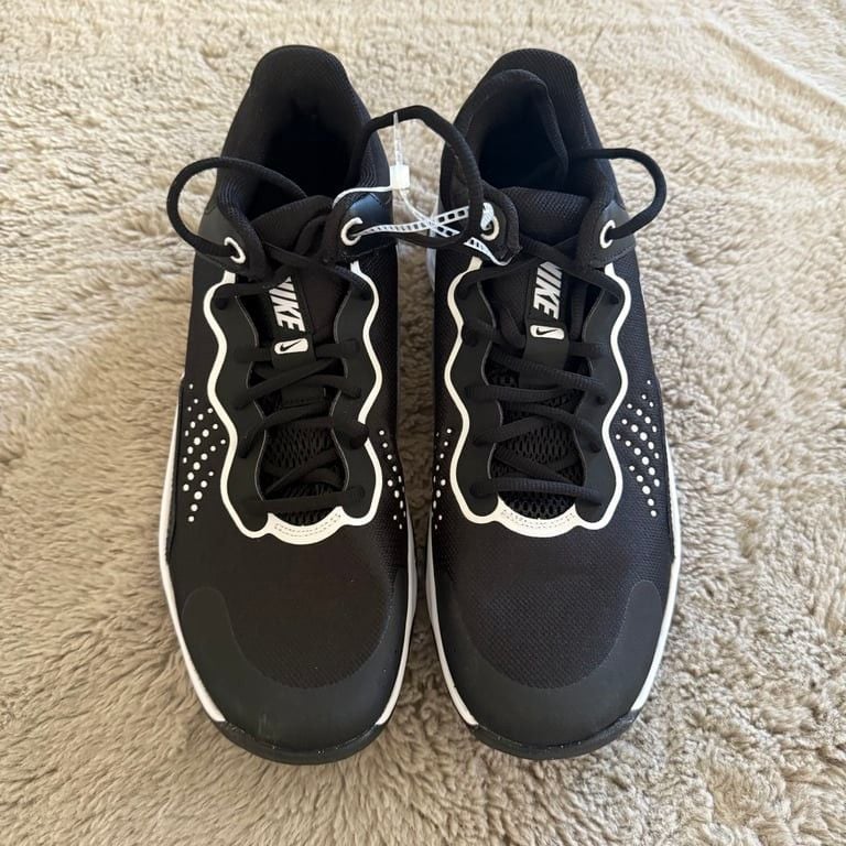 NWOT Nike Men's Fly.by Mid 3 Black Athletic Sneakers Shoes Size 11 Outdoor 3