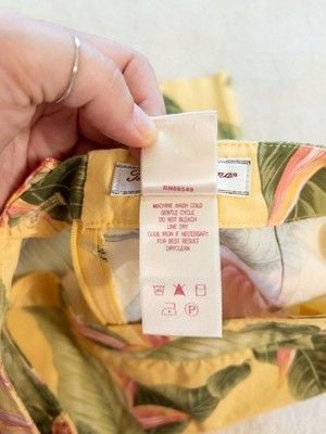 Tommy Bahama Stretch Skirt Size 10 Yellow Tropical Hibiscus Floral Palm Leaf 19" 6