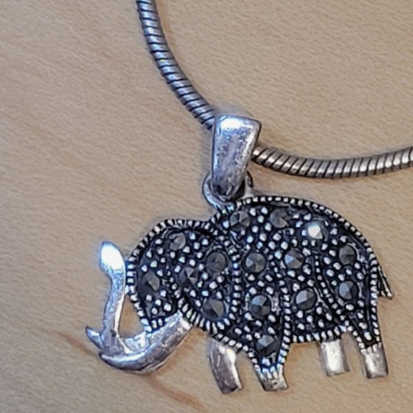 925 Sterling Silver Marcasite Elephant Charm Snake Chain Bracelet Vintage