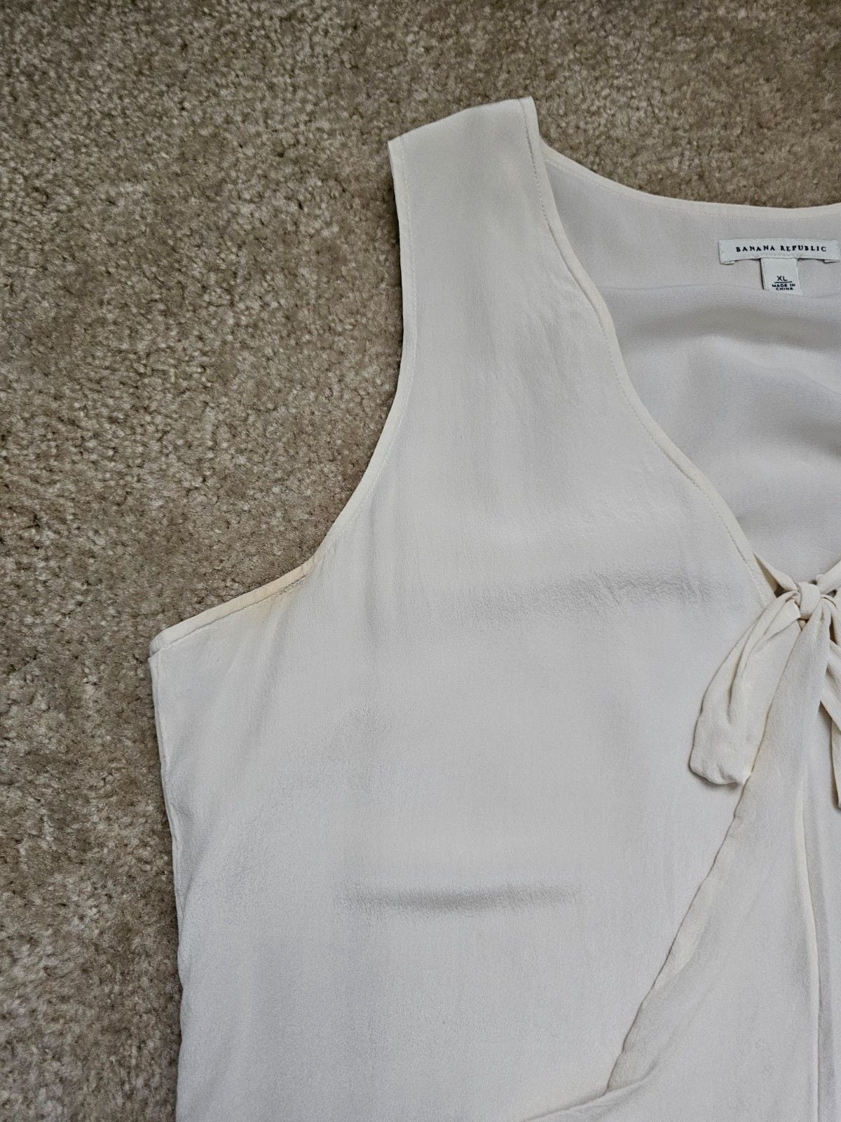 Banana Republic Women XL Ivory Ruffle Sleeveless Tie Front Blouse High Low 3