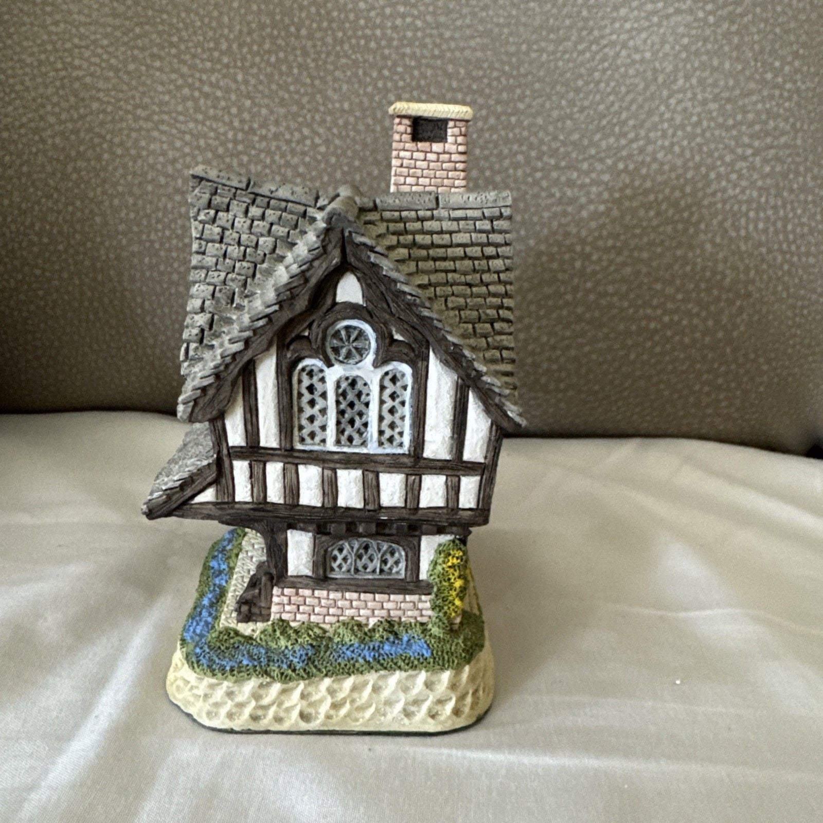 David Winter Cottages – Grouse Moor Lodge – Excellent Condition – No Box 2