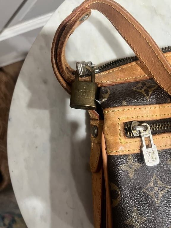 Vintage Monogram Shoulder Bag 5