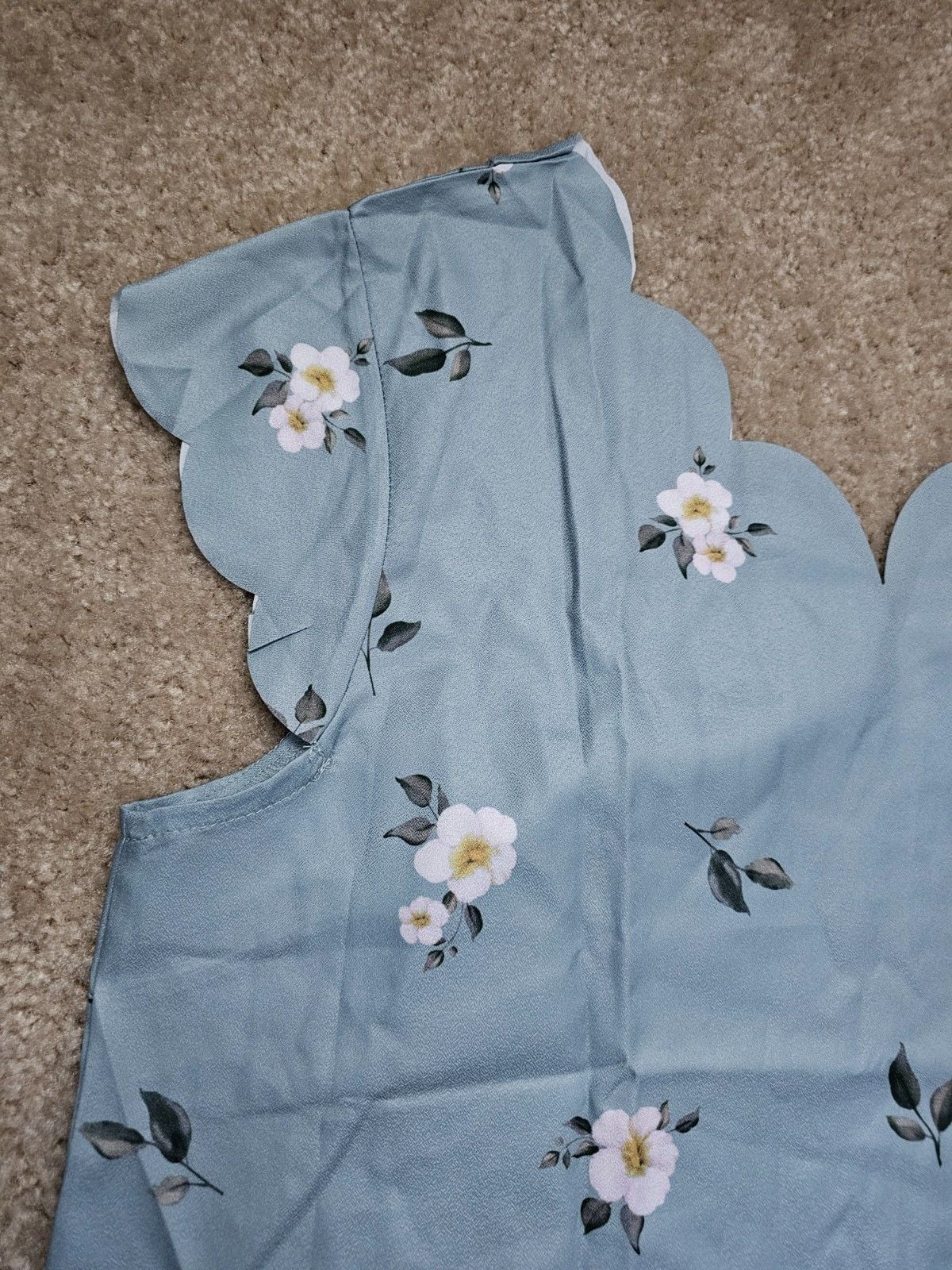 SHEIN Curve 1XL Blue Floral Blouse Scalloped V Neck Cap Sleeve Plus Size 7