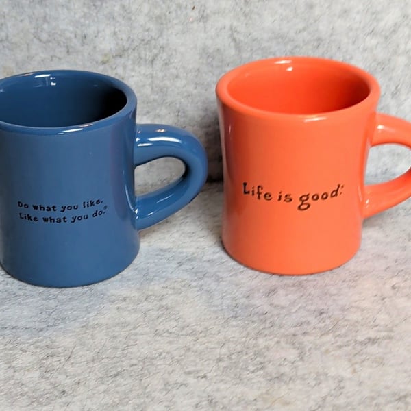 Life is Good Ceramic Coffee Mug Set 12 fl oz 2-Piece Blue Orange Quotes