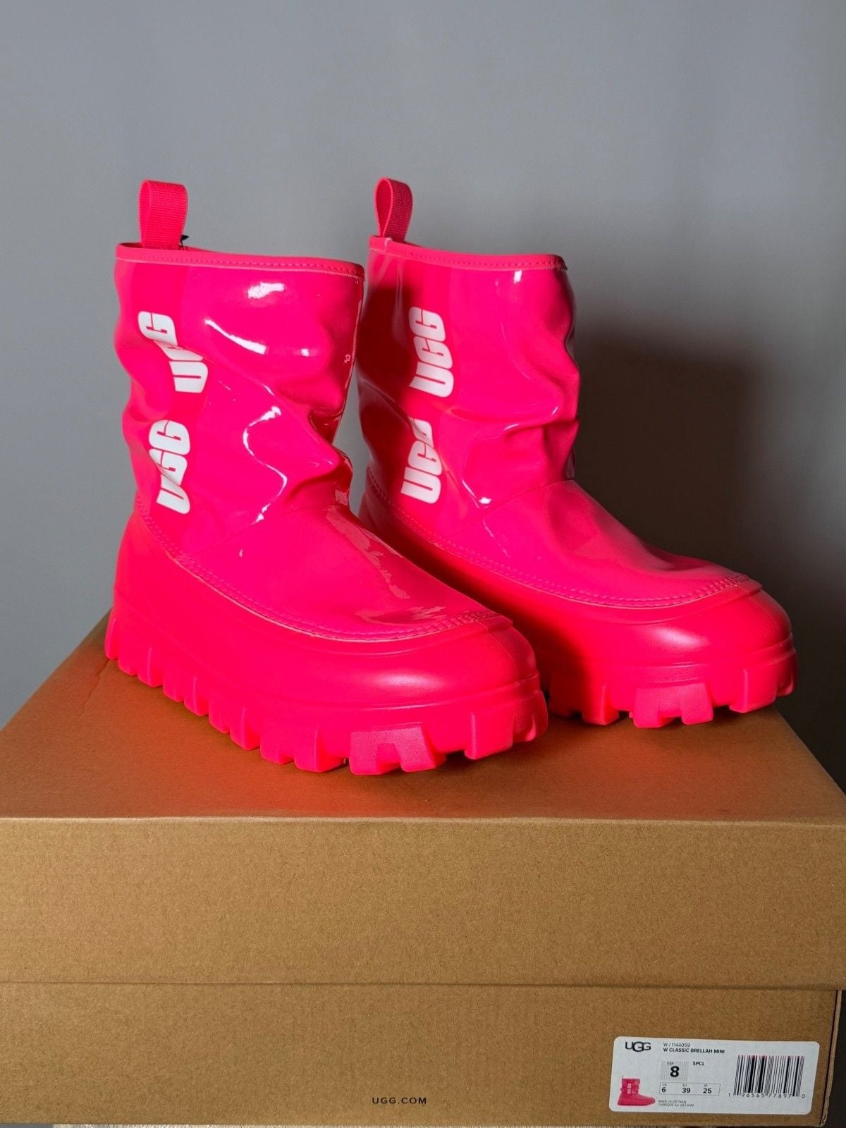 UGG W Classic Brellah Mini Women's Combat Boots Size 8 2