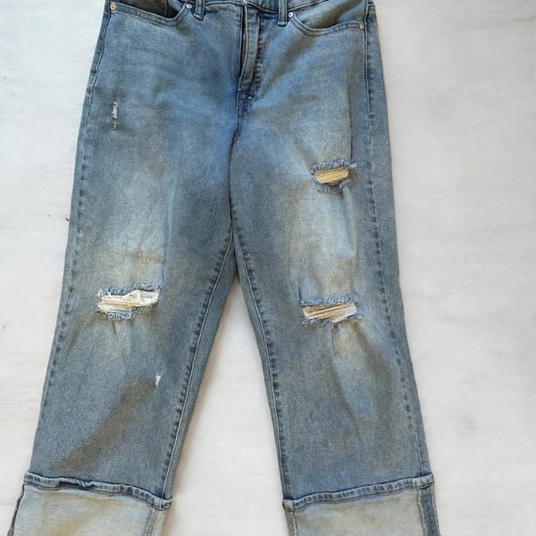 Scoop Women's Distressed Slim Ankle Jeans Size 4 Short Light Wash