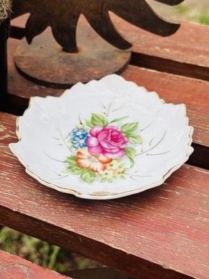 Vintage Noritake Porcelain Floral Trinket Dish w/ Gold Trim & Thumb Handle 7