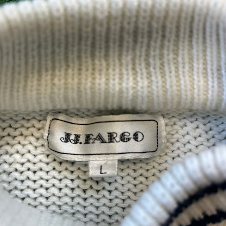 Vintage sport land White Knitted Sweater with Black Stripes 3