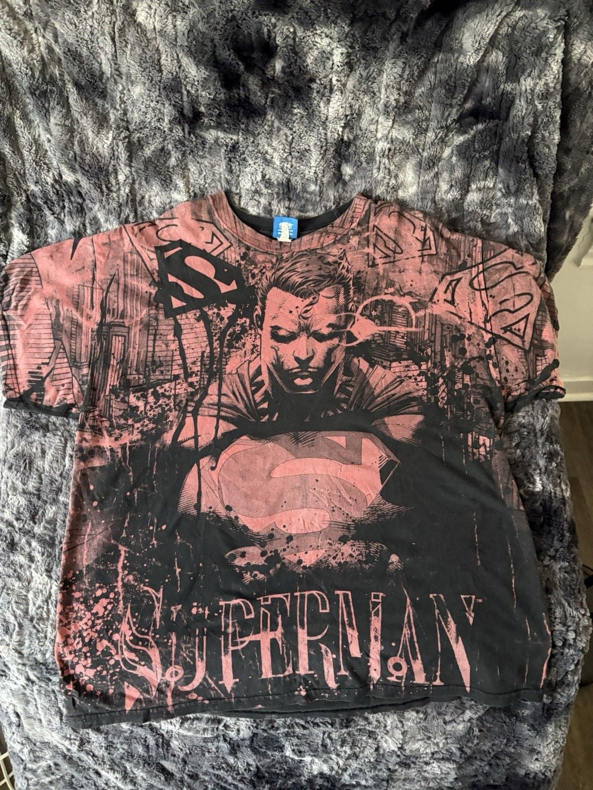 Superman DC Comics Graphic T Shirt XL All Over Print AOP Pink Black Comic Art 1