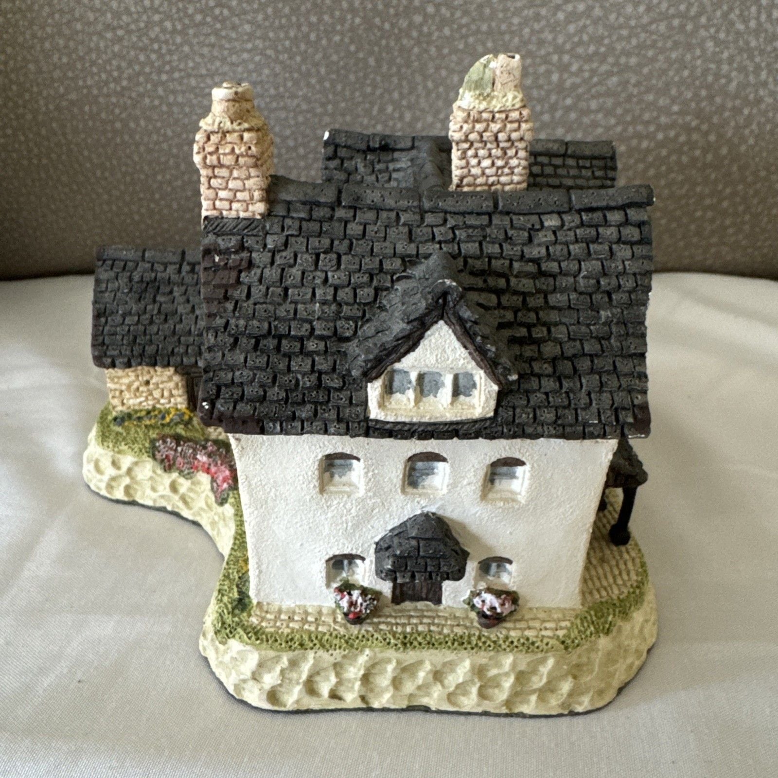 David Winter Cottages Benbow's Farmhouse Herefordshire 1987 Hand Made 3