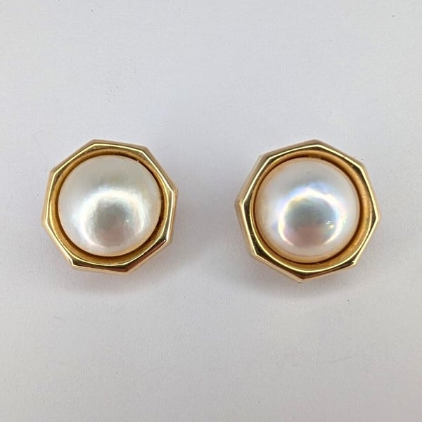 vintage 14k gold Octagon Bezel Set White Round Pearl Stud Earrings
