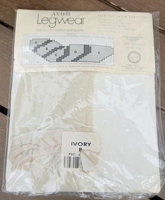 Vintage 1983 Deadstock Avon Legwear Everyday Sheer Pantyhose Ivory Size B USA 3