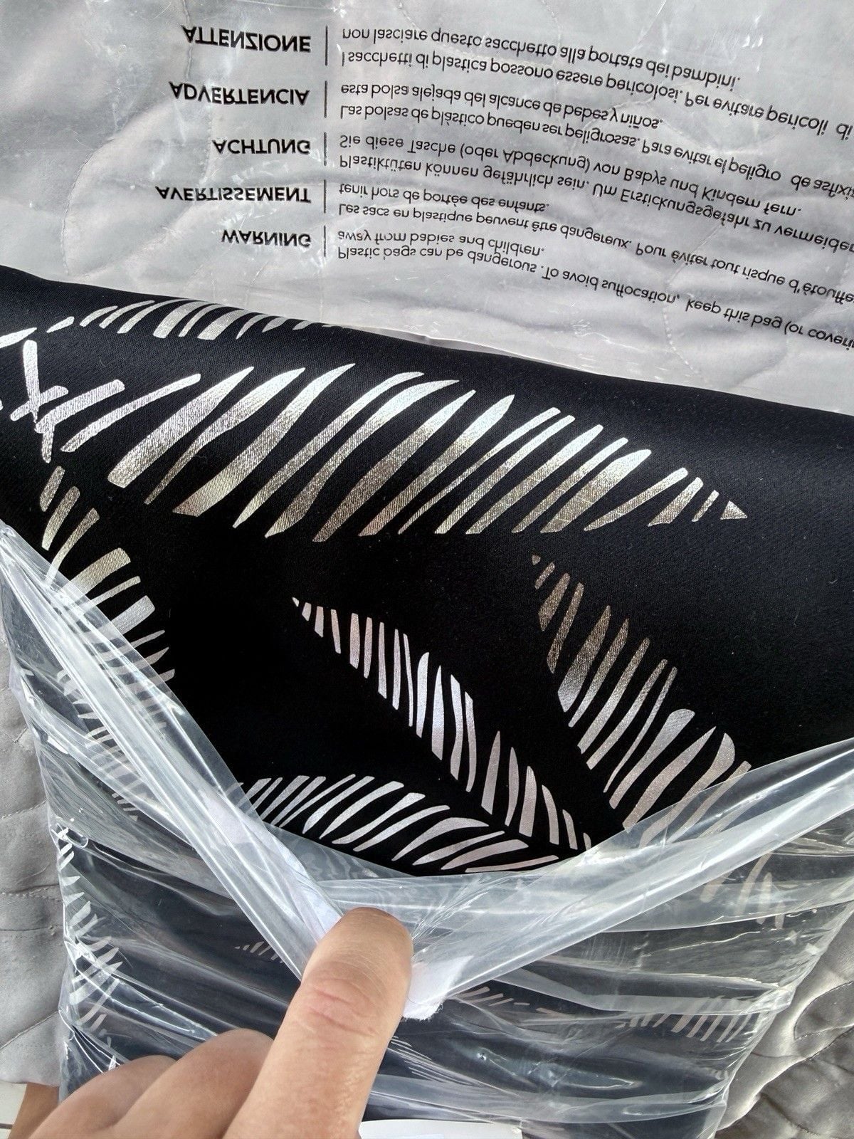 Deconovo Blackout Curtains Black/Silver Leaf Foil Grommet Panels 52x95 9