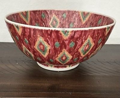 Vintage Chinese Export Porcelain Bowl with a rose, green, and gold pattern 1