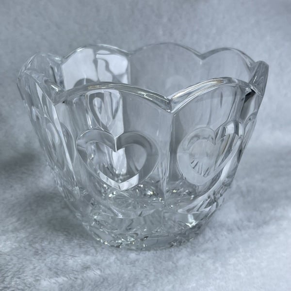 "Crystal Clear" thick 24% Lead Crystal Bowl with scalloped rim and Hearts design