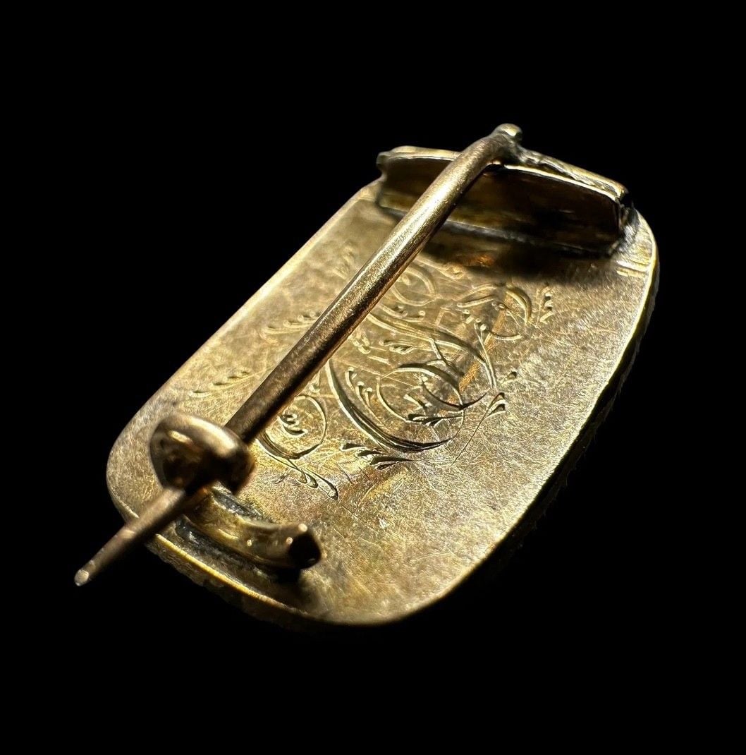Antique 9K Gold Victorian Engraved Mourning Brooch Hairwork Seed Pearl 6