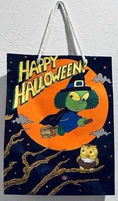 RARE VTG NOS Happy Halloween Witch Flying Over The Moon Gift Bag Made In Taiwan 3