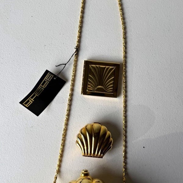 Sasha Gold Metallic Seashell Clutch w/ Rhinestone Accents Chain Strap