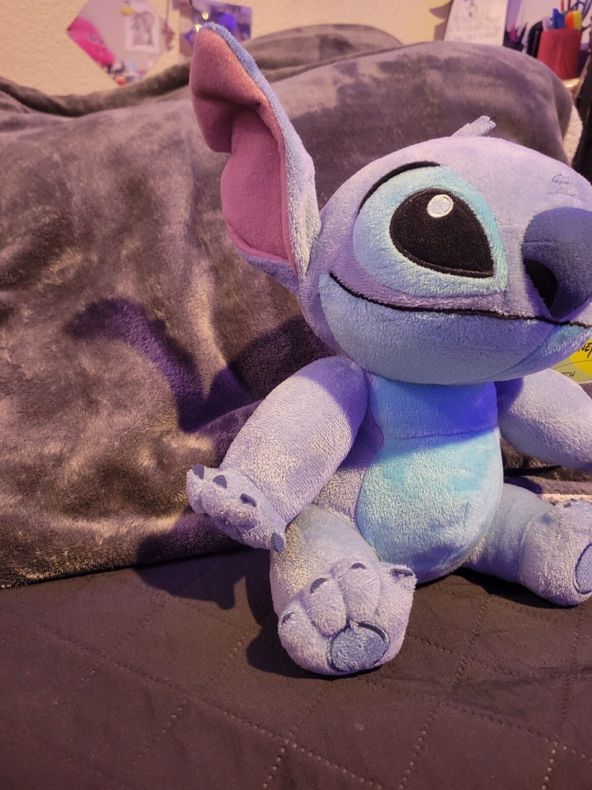 Disney's Lilo & Stitch 9” Stitch Plush Just Play Disneyland Toy Kids 4