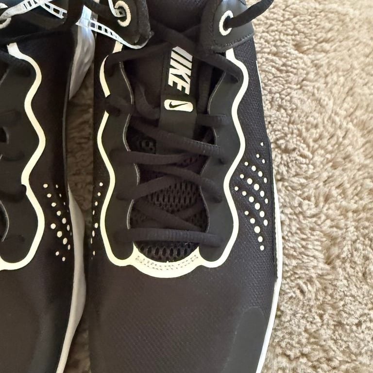 NWOT Nike Men's Fly.by Mid 3 Black Athletic Sneakers Shoes Size 11 Outdoor 4
