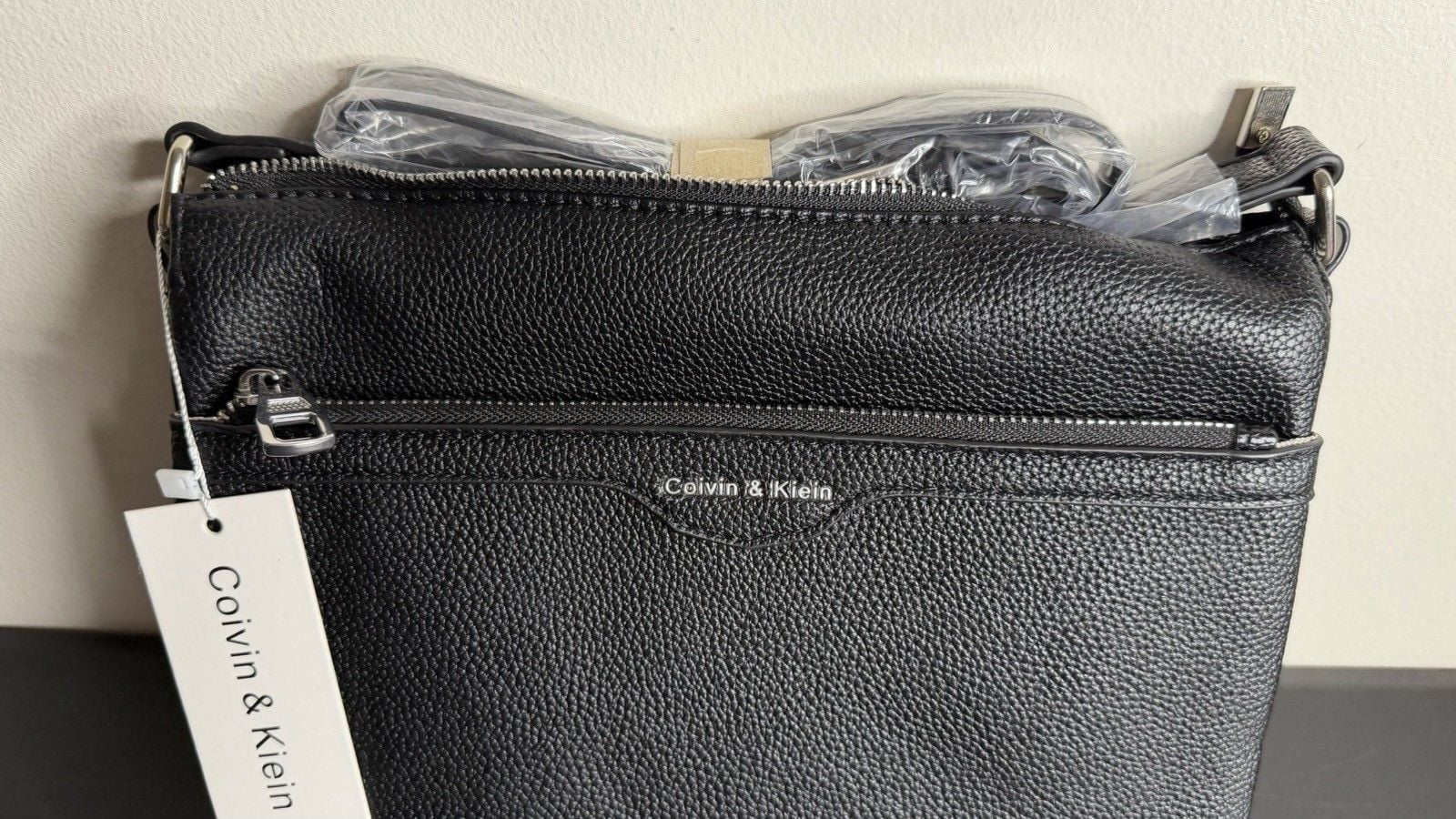 Calvin & Klein Black Pebbled Faux Leather Zip Crossbody Bag Detachable Strap 7