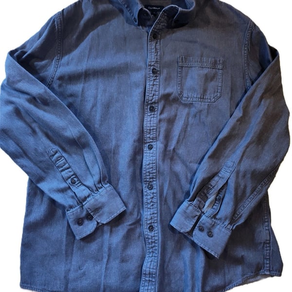 Croft & Barrow Medium Wash Denim/Chambray Long Sleeve Men Button Down Shirt Sz L