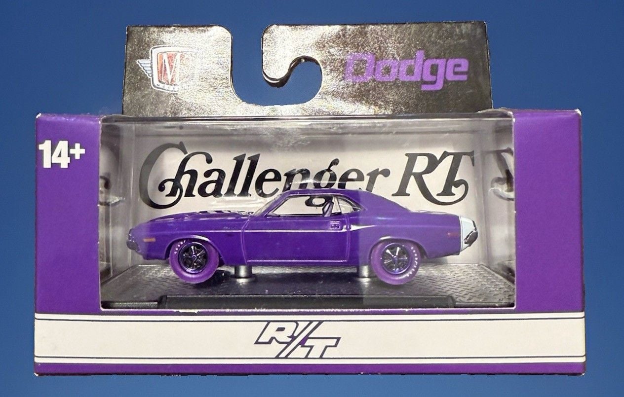 M2 1970 Dodge Challenger R/T 440 Six Pack Purple 1:64 Diecast CHASE 3