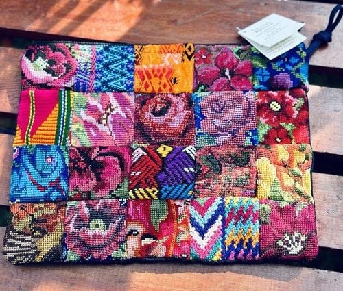 NWT Lucia’s Imports Fair Trade Guatemalan Art Culture Beautiful Make Up Bag 11x8 3
