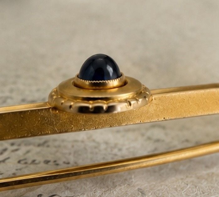 Antique 14K Gold & Sapphire Cabochon Bar Brooch | Edwardian c.1900–1920 9