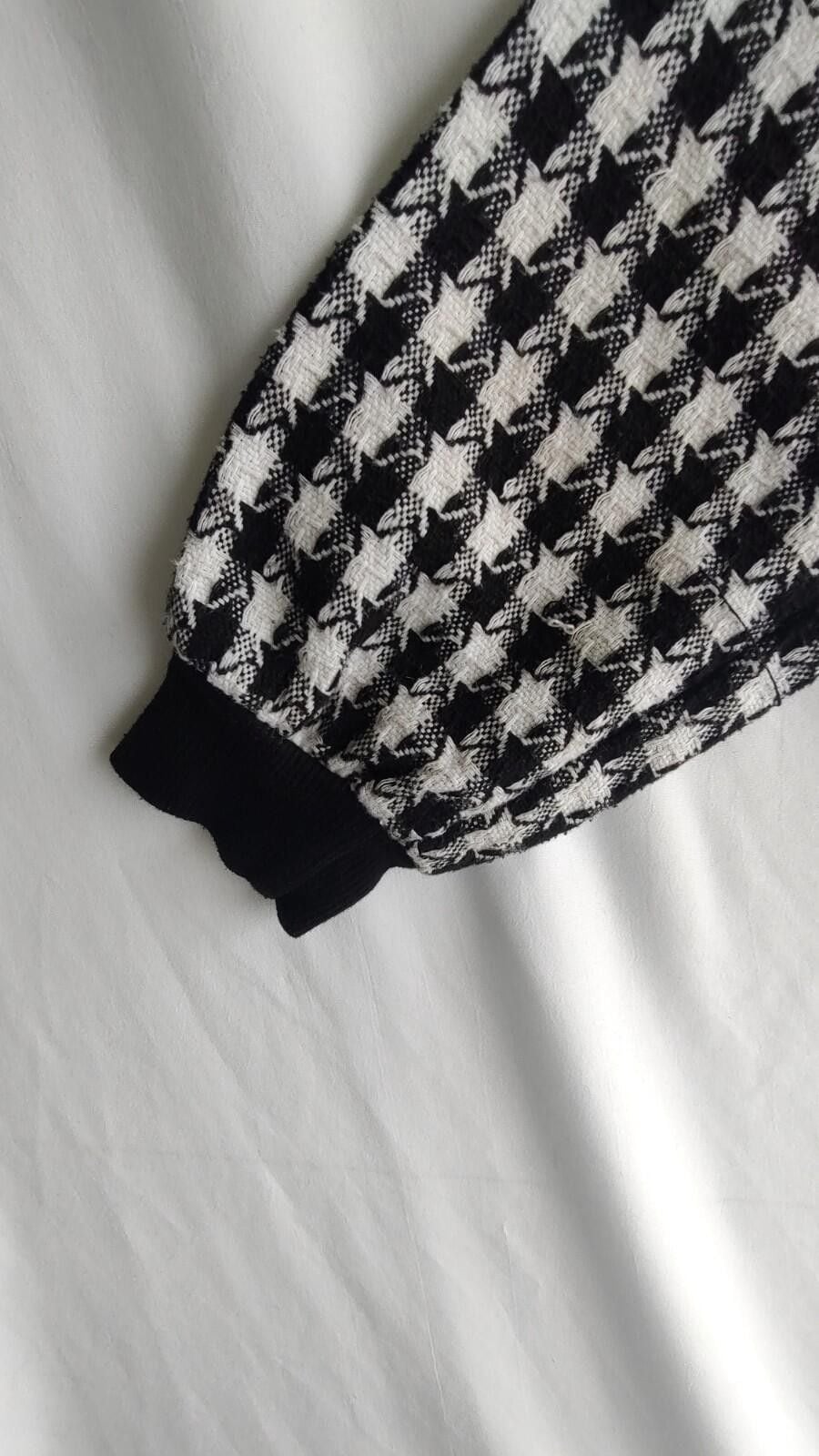 Shein Houndstooth Knit Sweater - Size XS 7