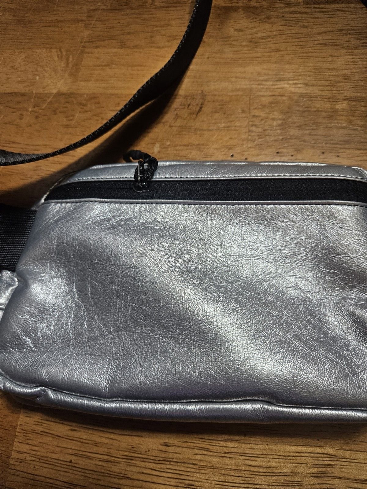 Lululemon Everywhere Belt Bag 3