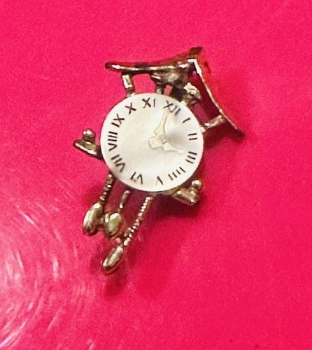 Vintage Cuckoo Clock Brooch 1” Inch Roman Numerals Over Mother Of Pearl Unsigned 2