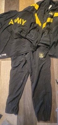 United States Army PT Uniform Set Medium Black Yellow Shirt Pants 1