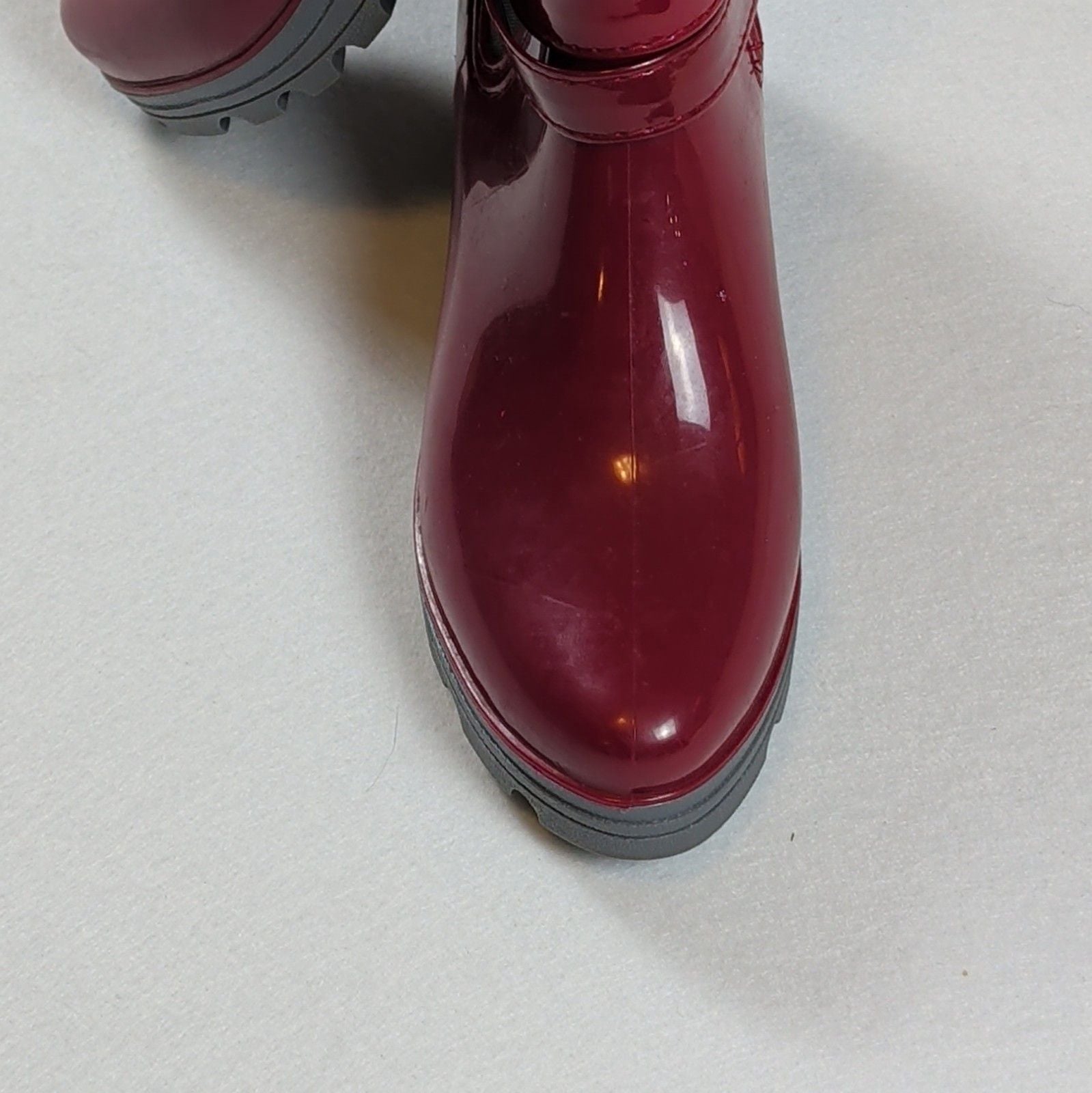 Women's Burgundy Chelsea Ankle Rain Boots Buckle Strap Rubber Lug Sole size 9 3