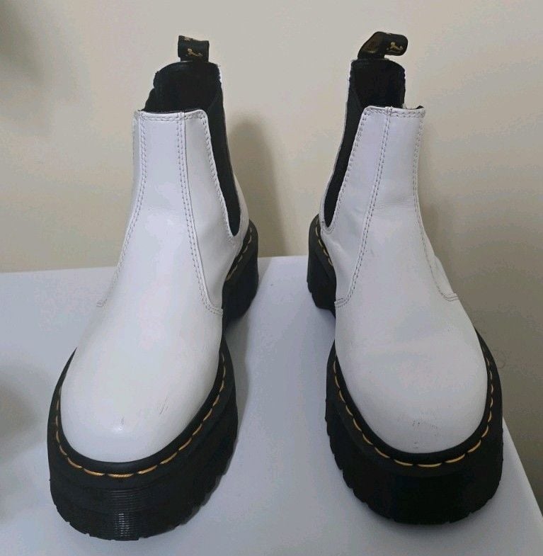 Doc Martens 2976 Chelsea Platform Boots Quad Smooth White Leather US SZ 8 BH 3