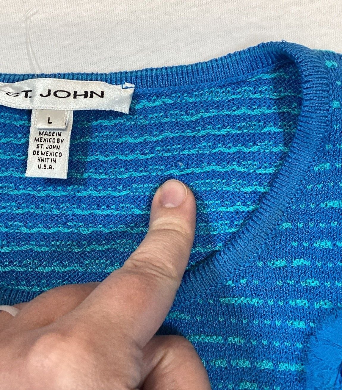 St. John Women’s Blue Green Ombre Jeweled Knitted Blouse Top Size L 1/2 Sleeve 11