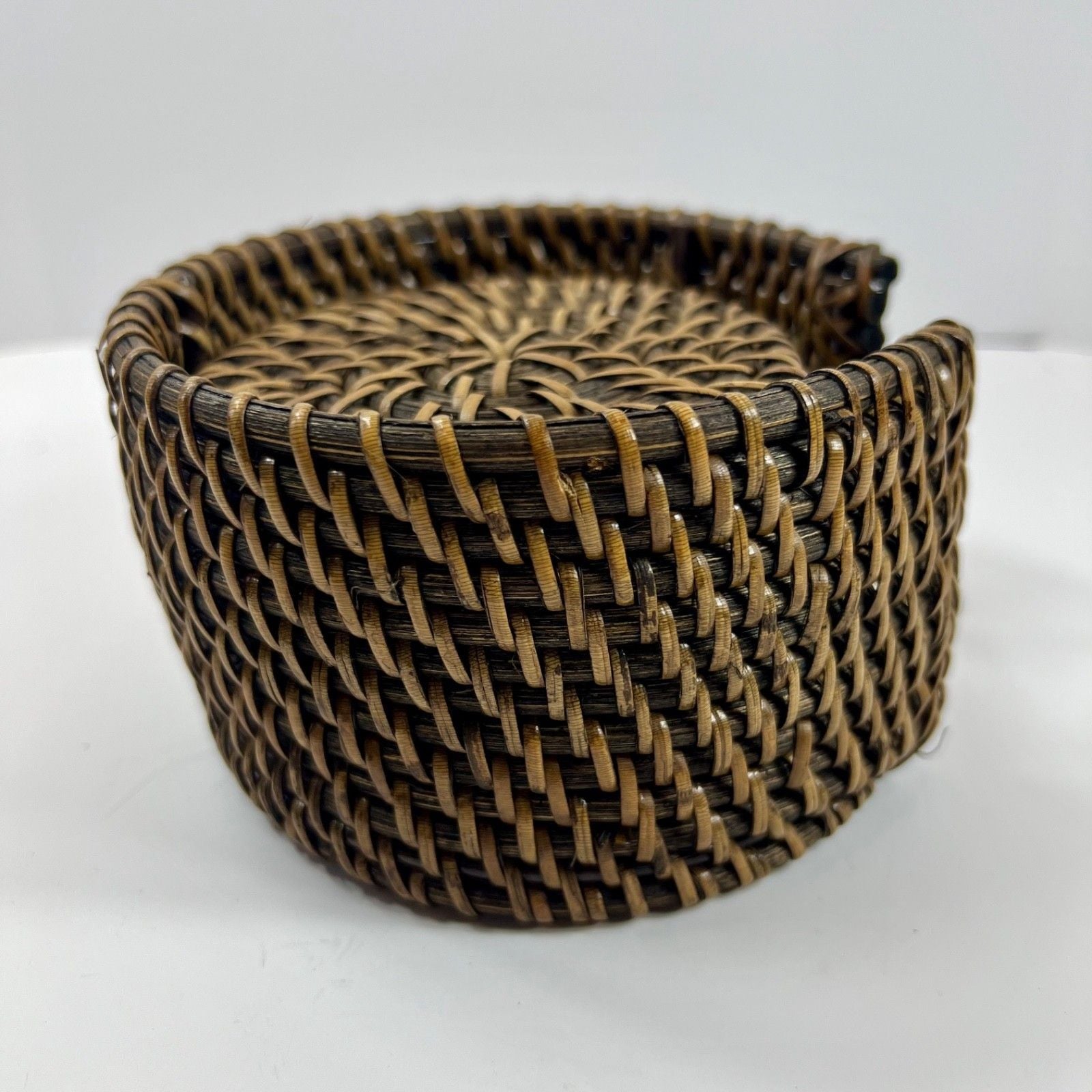 Set of 7 Brown Rattan Woven Wicker Round 4" Coasters with Storage Basket Boho 7