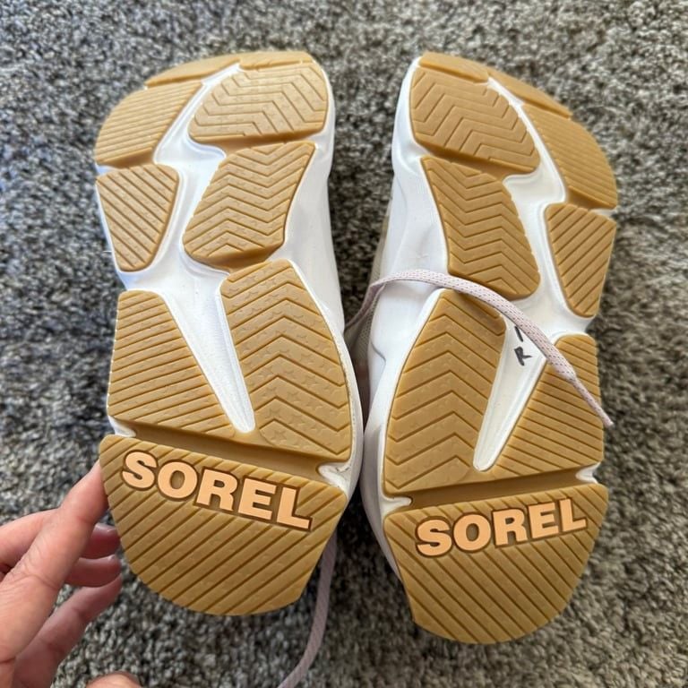 Sorel KINETIC RNEGD FLOAT Sneakers CHALK / ERASER PINK Women Size 7 Golf 8
