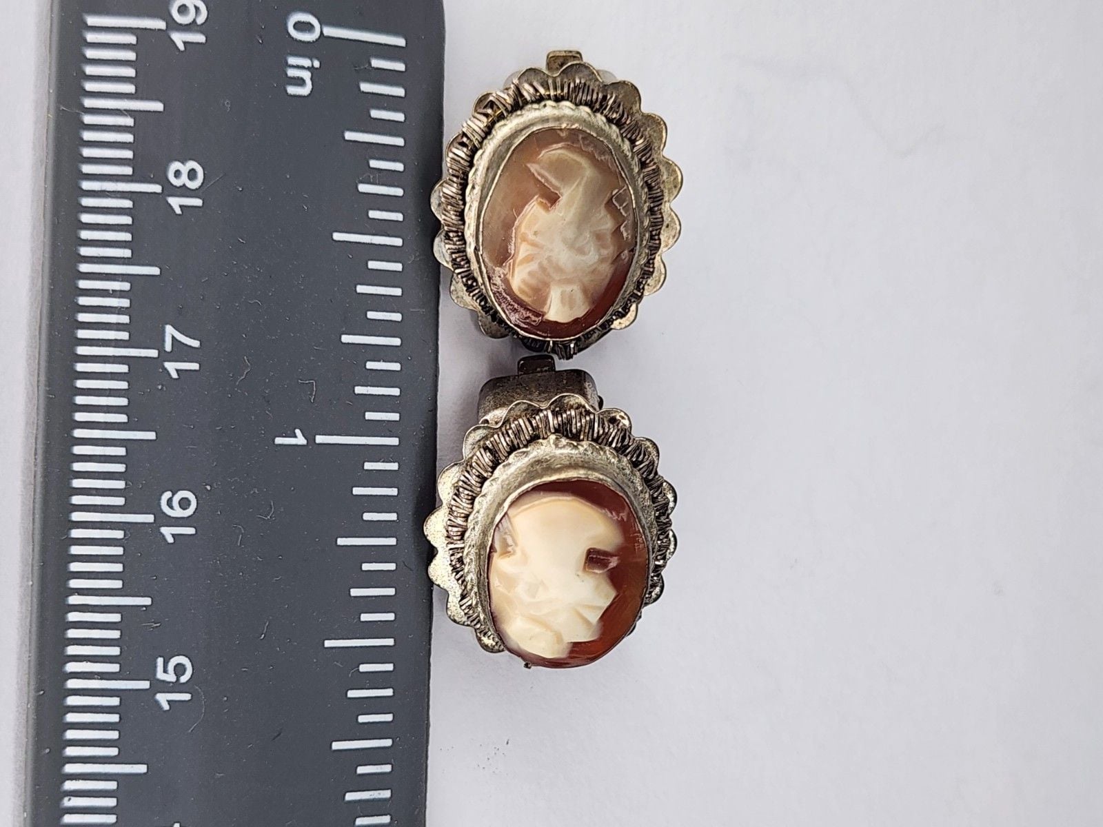 Hand Carved Hand Made Cameo Clip On Earrings 6