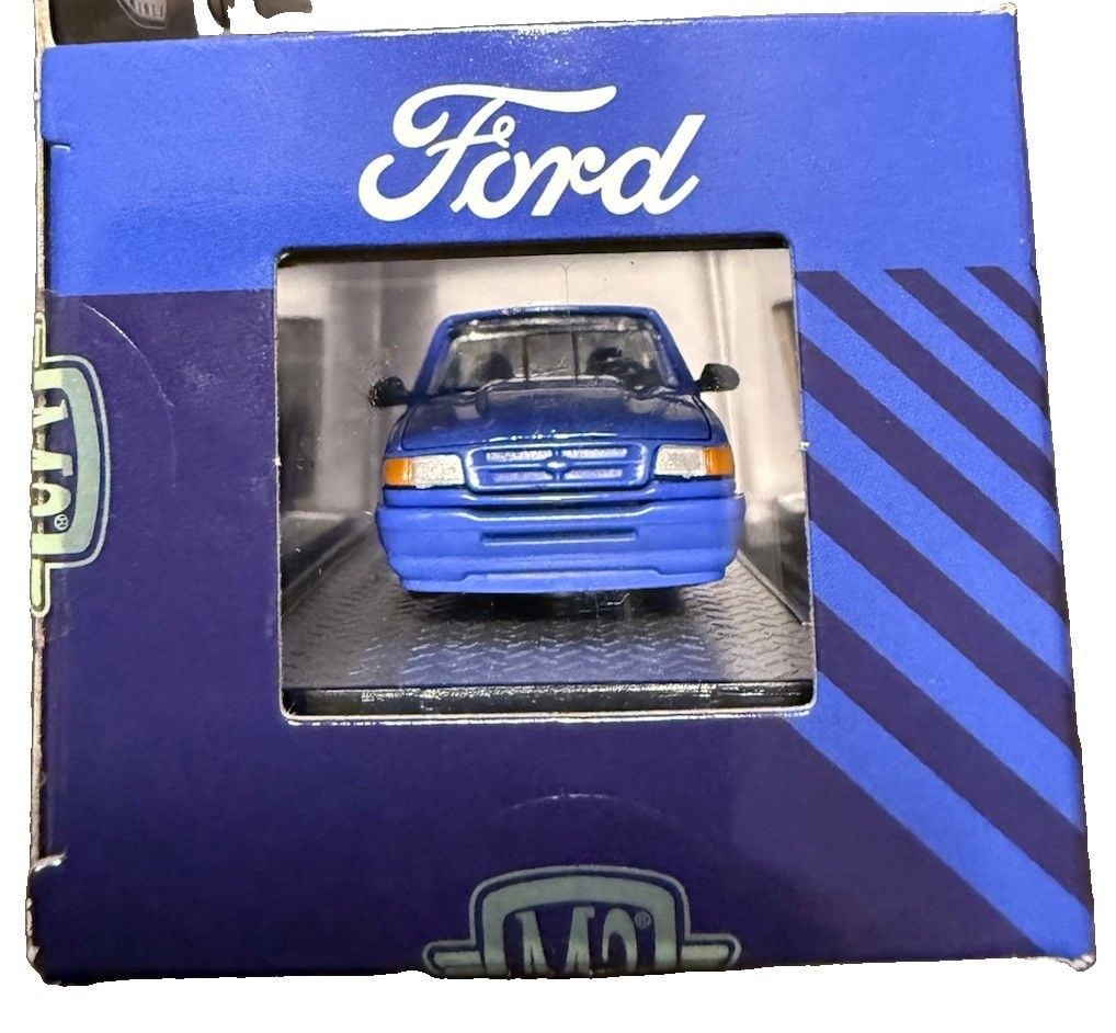 M2 Machines Auto-Trucks 1995 Ford Ranger XLT 1/64 Blue Diecast Drag Truck R112 3