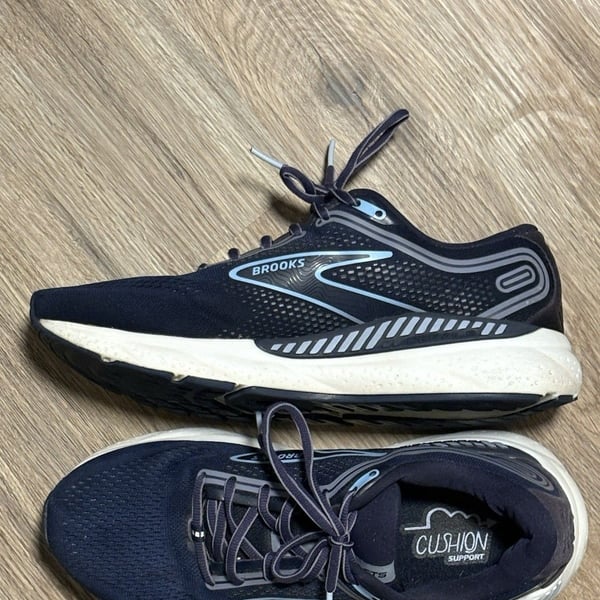 Brooks Beast GTS 23 Men's Size 9.5 Blue/White 4E Mesh Running Shoes 110401