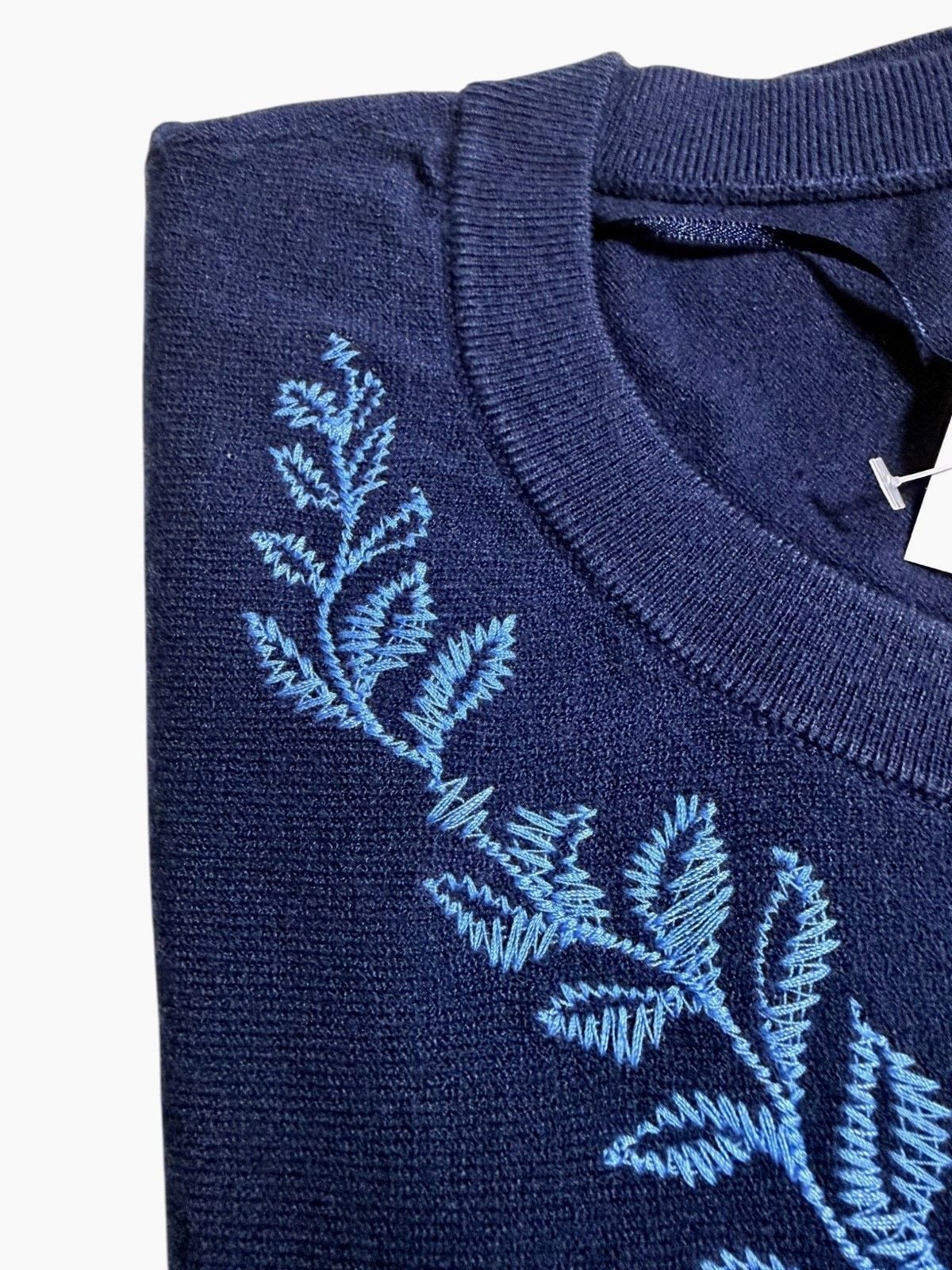 JM Collection Luxe Blooms Women's Embroidered Top Navy Blue Size M NWT 9