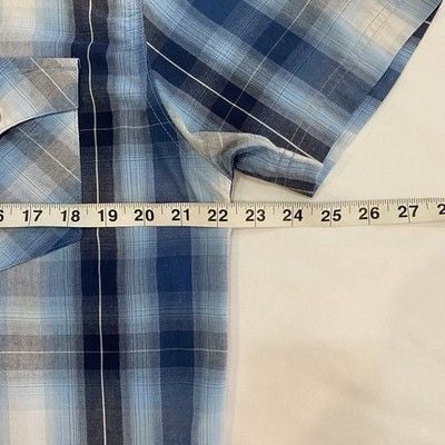 Levi’s Men's Classics Short Sleeve Button-Down Plaid Shirt Size L 5