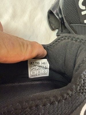Black Breathable Knit Running Shoes Size 13 10