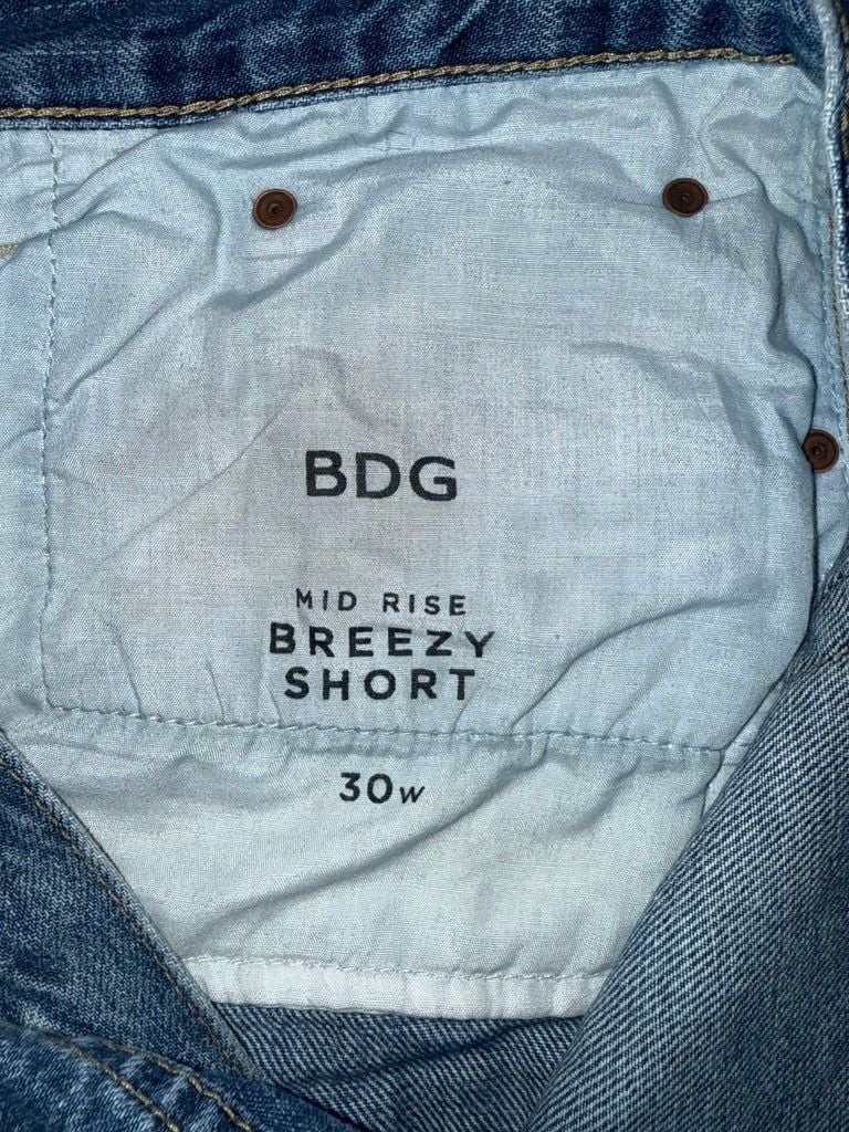 BDG Mid Rise Breezy Denim Shorts 3