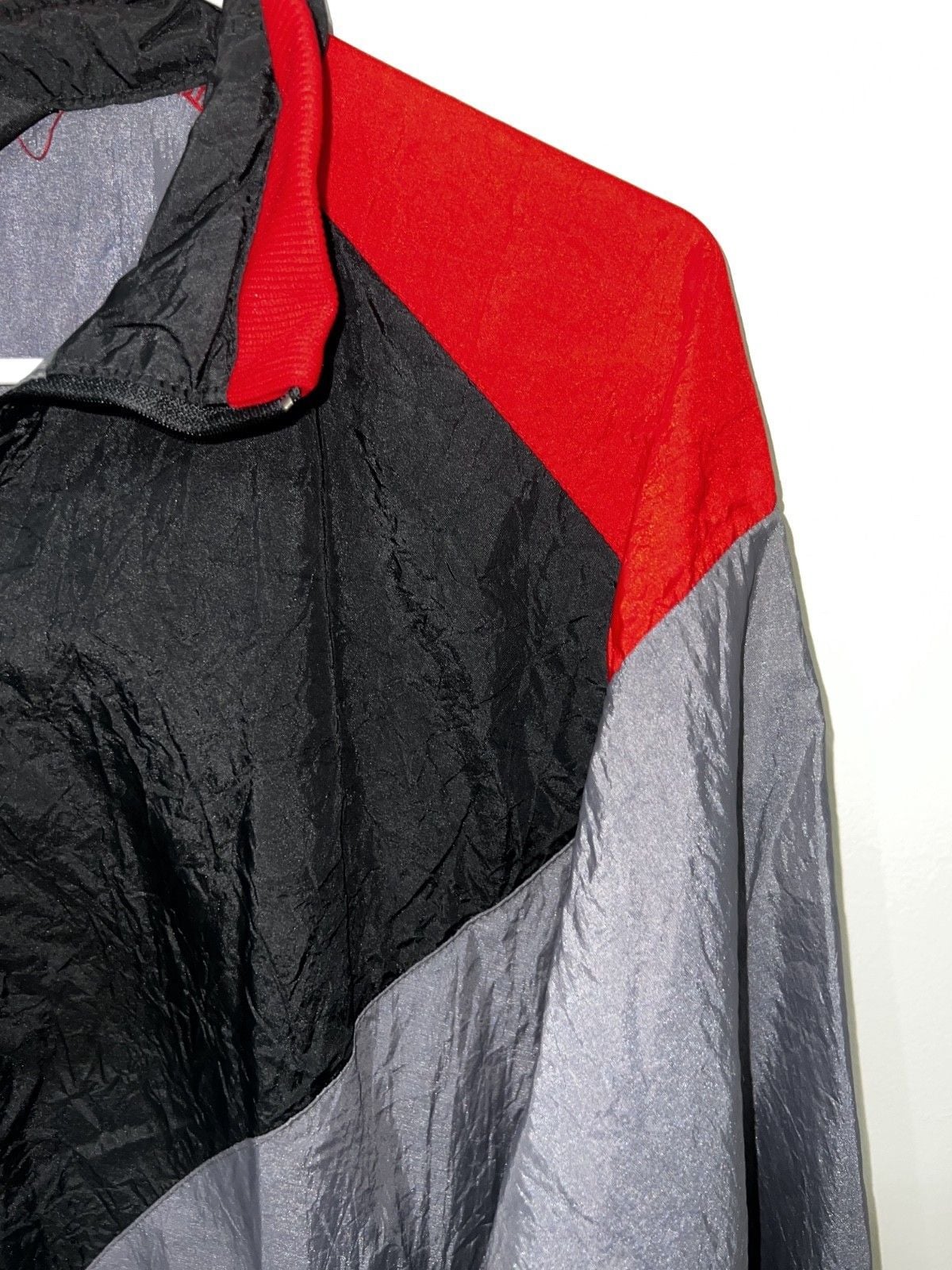 Vintage Sunbuster Windbreaker Red/black/grey Size Small 5