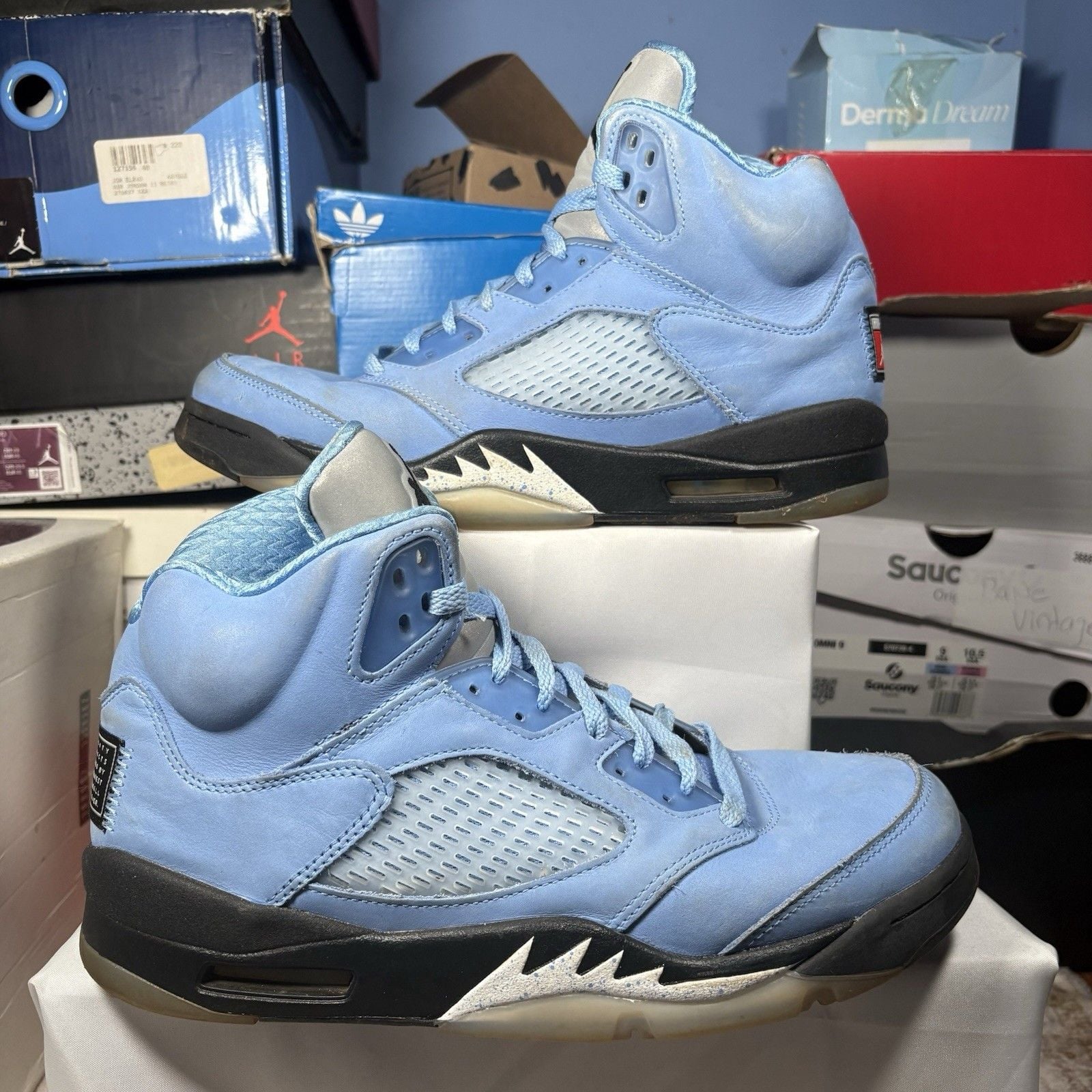 Size 9 - Jordan 5 Retro SE Mid UNC 2