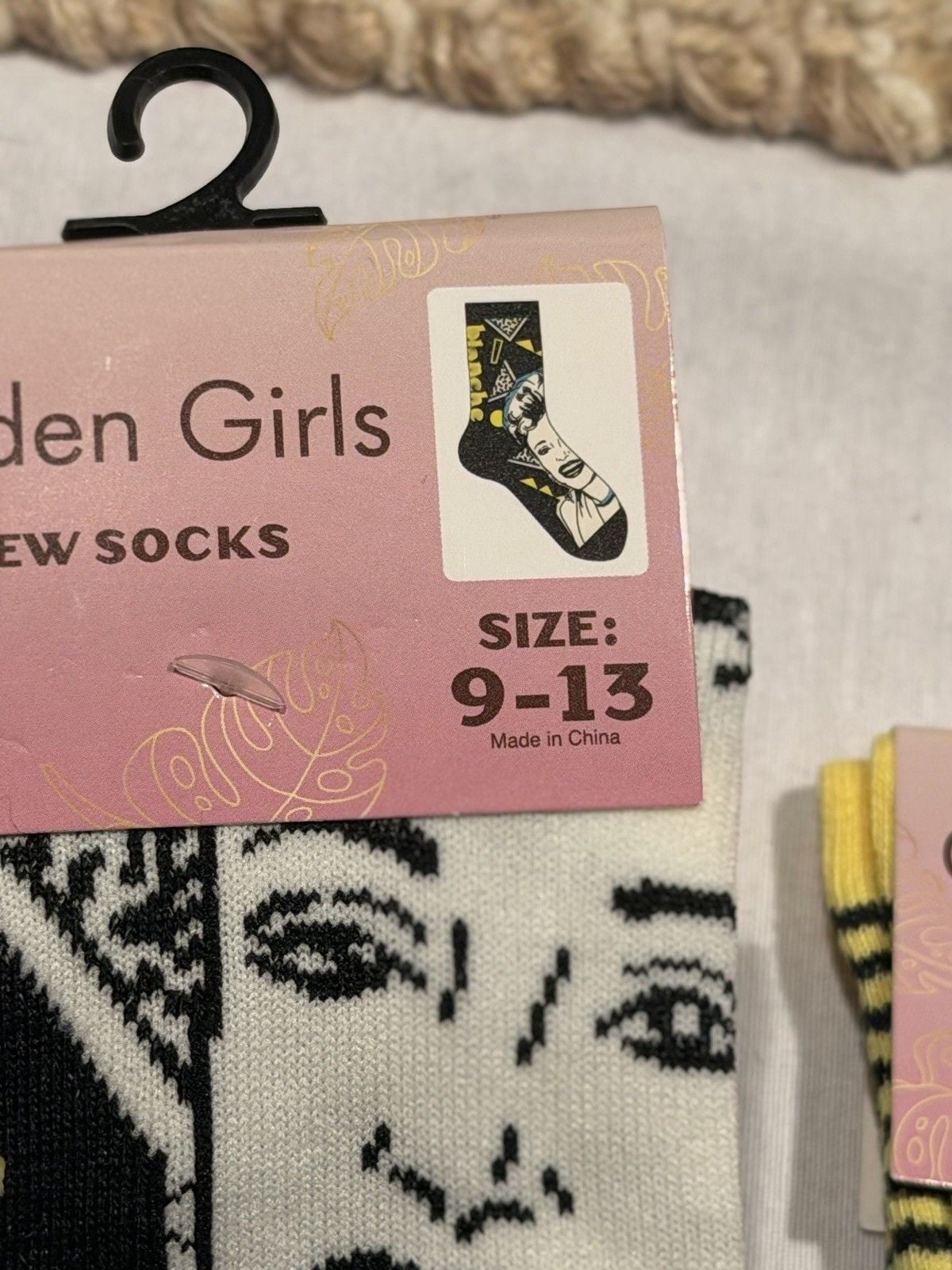 VIRAL The Golden Girls Crew Socks Set of 4 7